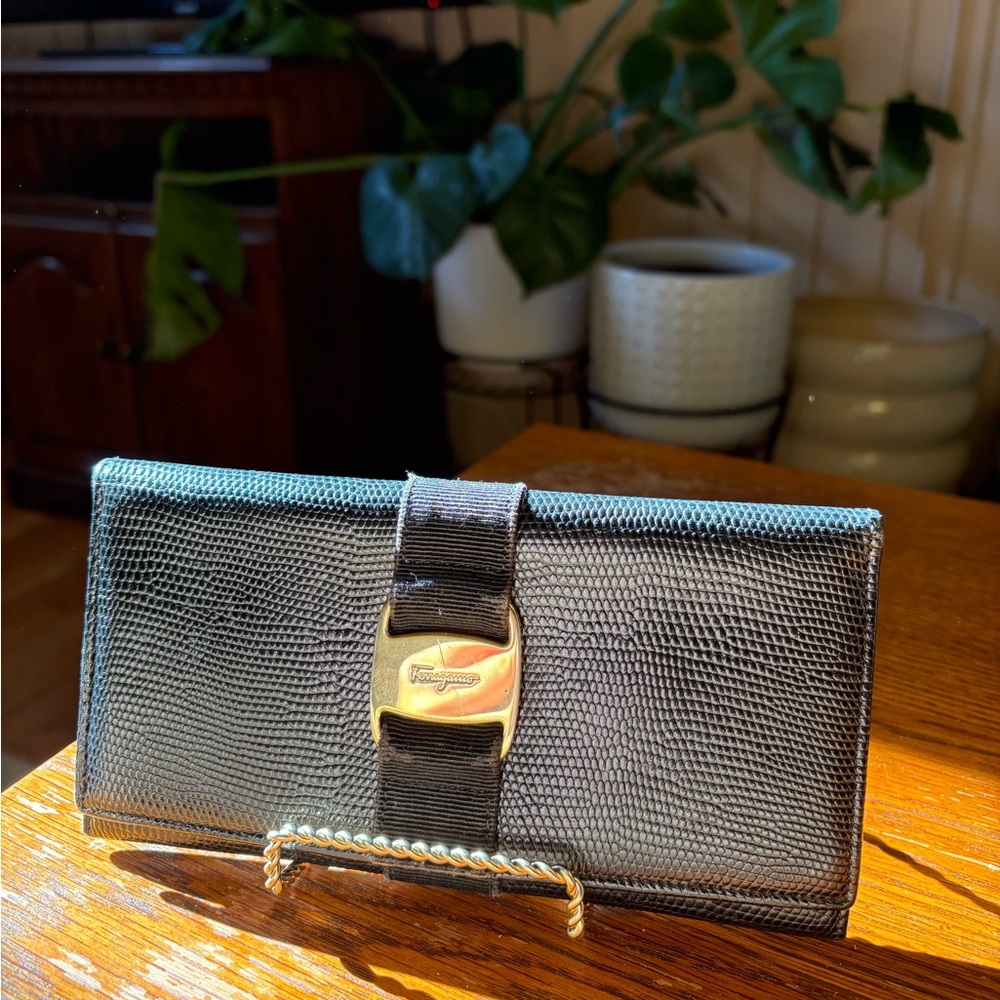Ferragamo Vera Lizard Leather Long Bifold Wallet Ribbon Logo